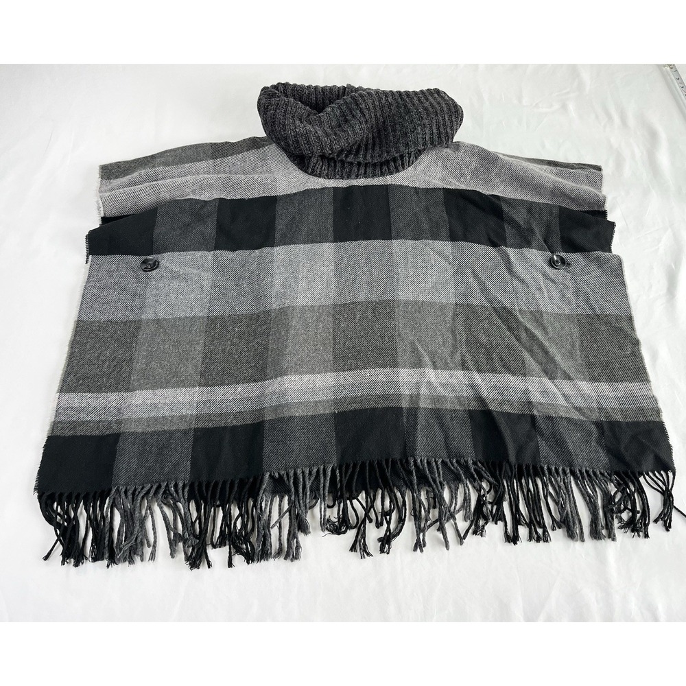 FRAAS Cowl Neck Poncho Sweater Fringed Gray Black Plaid Cape One Size Womens OS